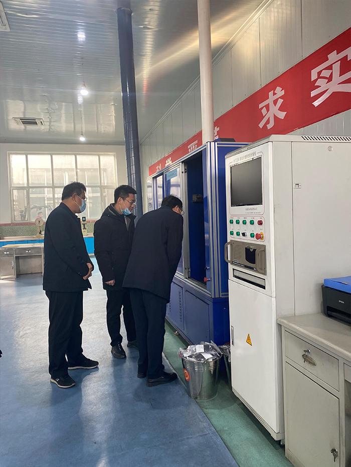 2022年2月12日縣政府縣委書記蒞臨我公司指導工作(圖4) 2022年2月12日縣政府縣委書記蒞臨我公司指導工作(圖4)